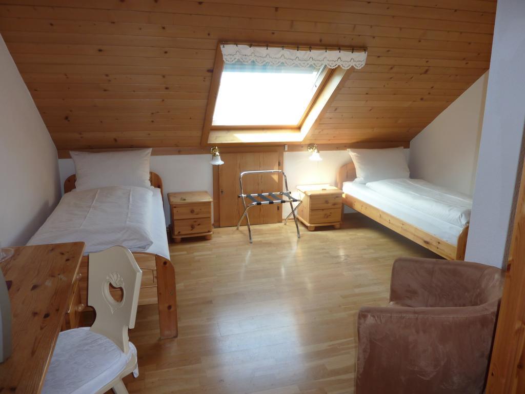 Airport-Hotel Fortuna Lautzenhausen Ruang foto